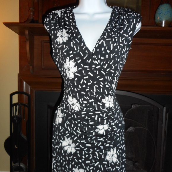 NWT Taylor black and white faux wrap dress, 6 - Picture 1 of 7